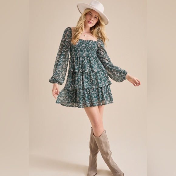 Altar'd State Dresses & Skirts - NWT Altar’d State green floral square neck tiered dress S